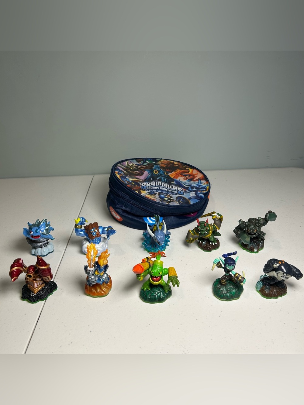 Skylanders Spyro’s Adventure Carrying Case & Character Bundle